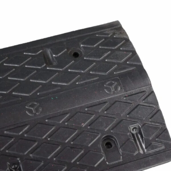 Traffic Safety Portable Rubber Heavy Duty Flat Top Road Hump - Image 2