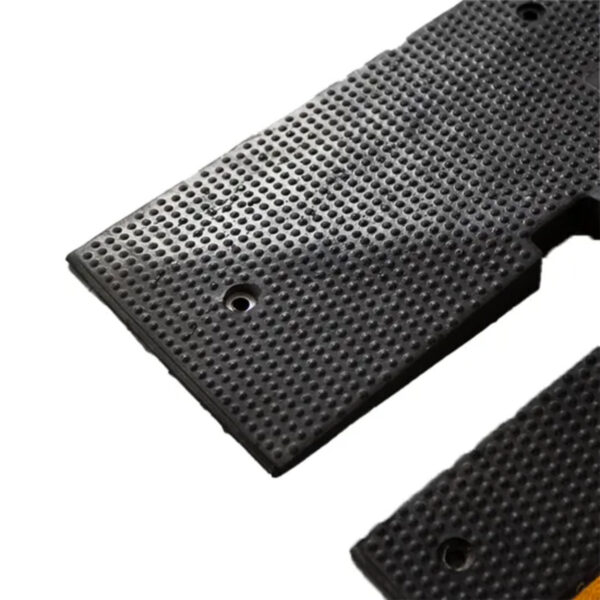 High Quality Traffic Road Safety Car Ramp Rubber Humps - Image 6