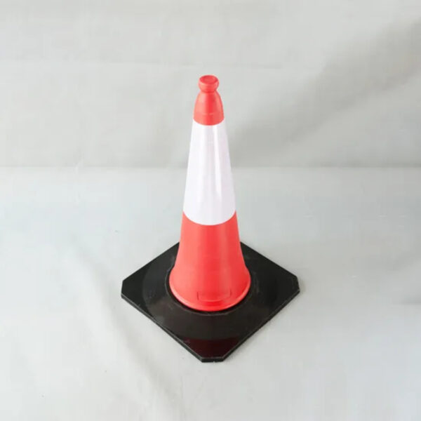 Flexible 75cm Road Cone Traffic Safety Cone with Rubber Base - Image 4