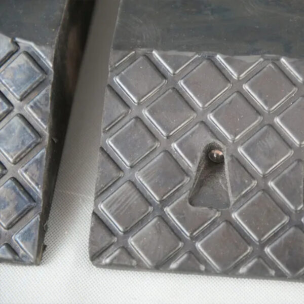 Wholesale Driveway Road Safety Speed Reducer Hump - Image 3