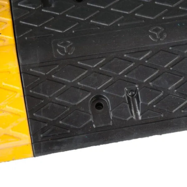 Traffic Safety Rubber Road Ramp Vehicle Speed Hump - Image 5