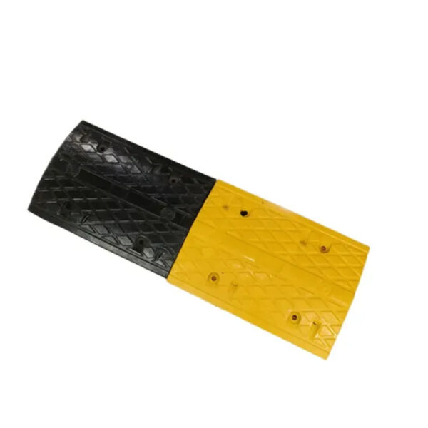 Reliable 500x350x45mm Roadway Rubber Speed Safety Hump - Image 2