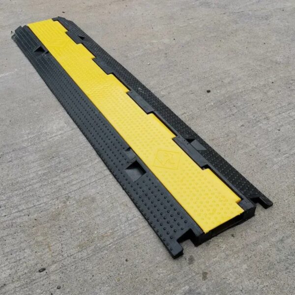 High Quality 1 Meter Yellow Plastic Separate Delineator - Image 2