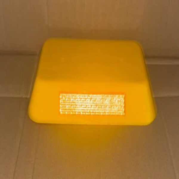 High Quality 250mm Yellow Stud Reflective Plastic Road Stud - Image 3