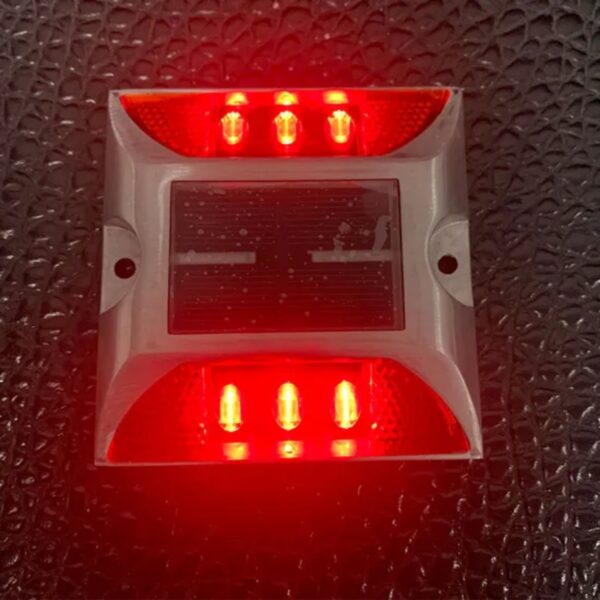 Reliable High Brightness 6 LED Cat Eye Stud Solar Road Stud - Image 2