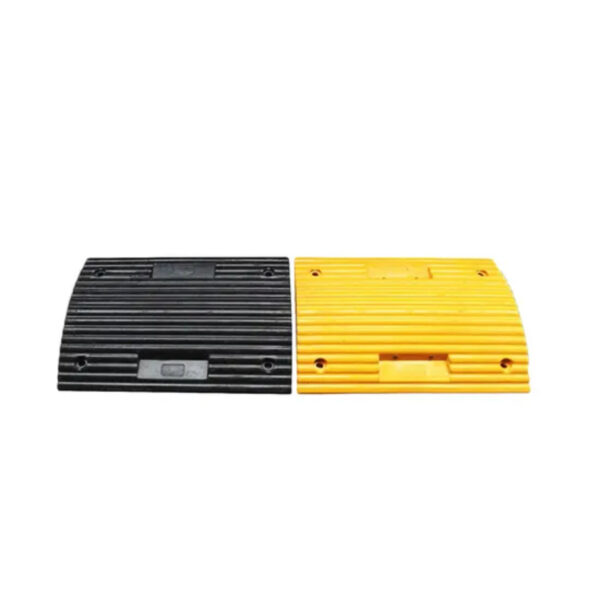 500x400x45mm Rubber Road Safety Customized Speed Bump - Image 3