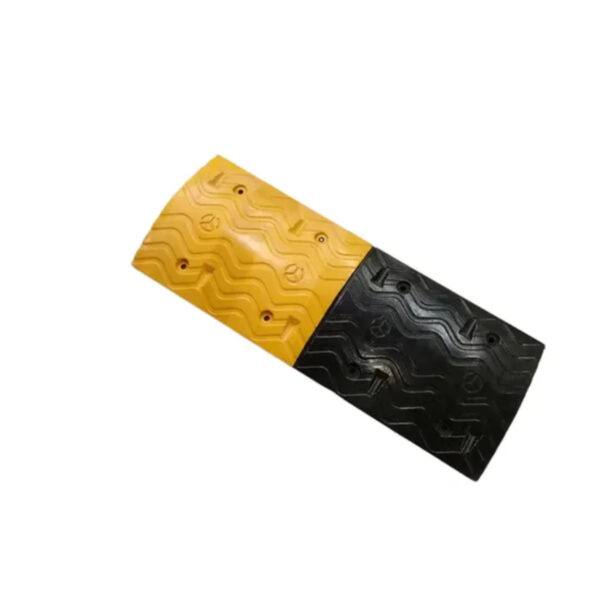 Reliable 1830x300x58mm Durable Rubber Long Speed Bump - Image 2