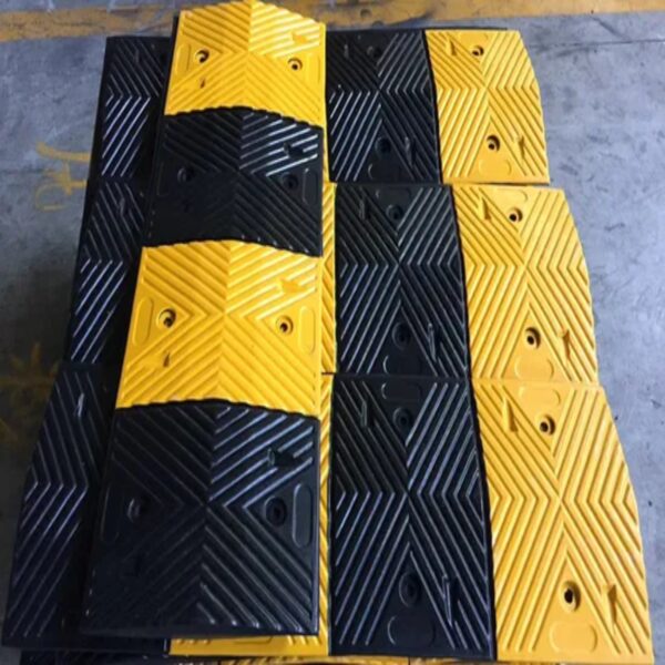1000x350x50mm Roadway Speed Rubber Protective Hump - Image 3