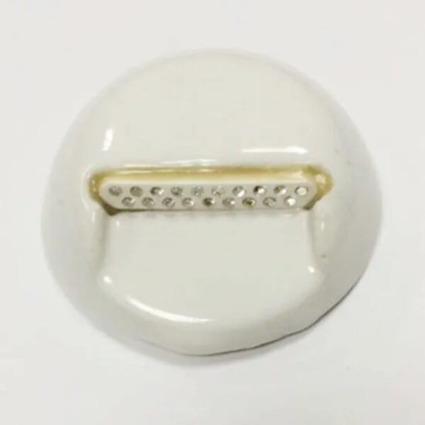 High Quality 10cm Ceramic Road Stud with 1 Reflector - Image 3
