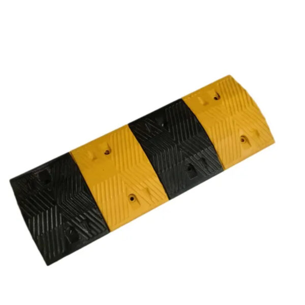 Reliable 1000x350x45mm Rubber Speed Traffic Safety Hump - Image 3