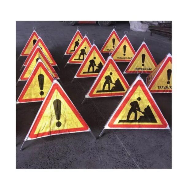 70cm Foldable Tripod Warning Sign Reflective Tripod Signs - Image 3