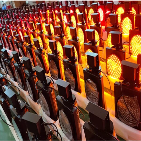 Hot Sale 400mm Solar Light Flashing Led Traffic Warning Light - Image 3