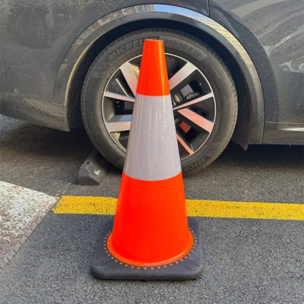 High Quality 28 Inches Orange Cones Flexible PVC Traffic Cone - Image 3