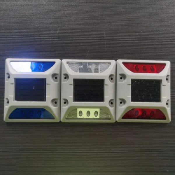 Reliable Highway Aluminum Stud LED Cat Eye Flashing Stud - Image 5