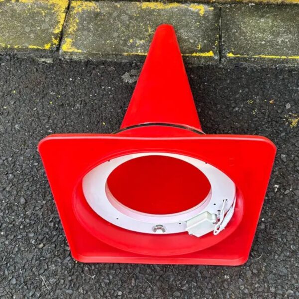 Reliable 75cm Red LED Solar Cone Plastic Traffic Safety Cone - Image 4