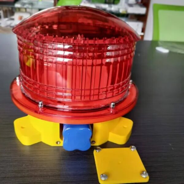 Waterproof 360 Degree Solar Dock Red LED Warning Light - Image 2
