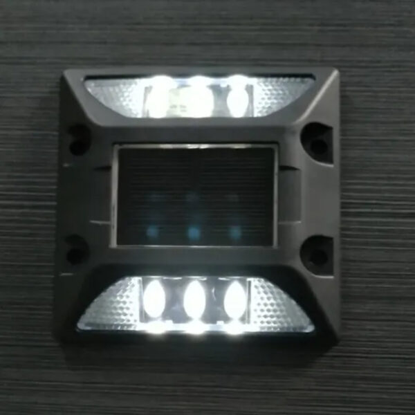Waterproof Solar Traffic Flashing Warning Road Safety Light - Image 2