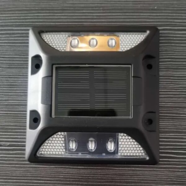Waterproof Solar Traffic Flashing Warning Road Safety Light - Image 4