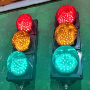200mm Traffic Light