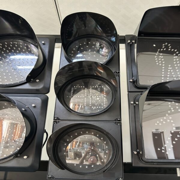 Hot Sale 200mm Traffic Light Multicolor Road Safety Light - Image 2