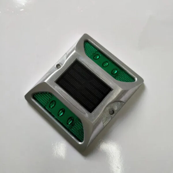 Solar Power Aluminum LED Road Stud Reflector Flashing Light - Image 4