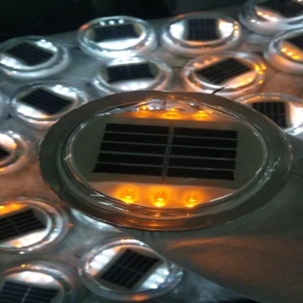 Reliable High Quality Heavy Duty Traffic Stud Solar LED Stud - Image 2