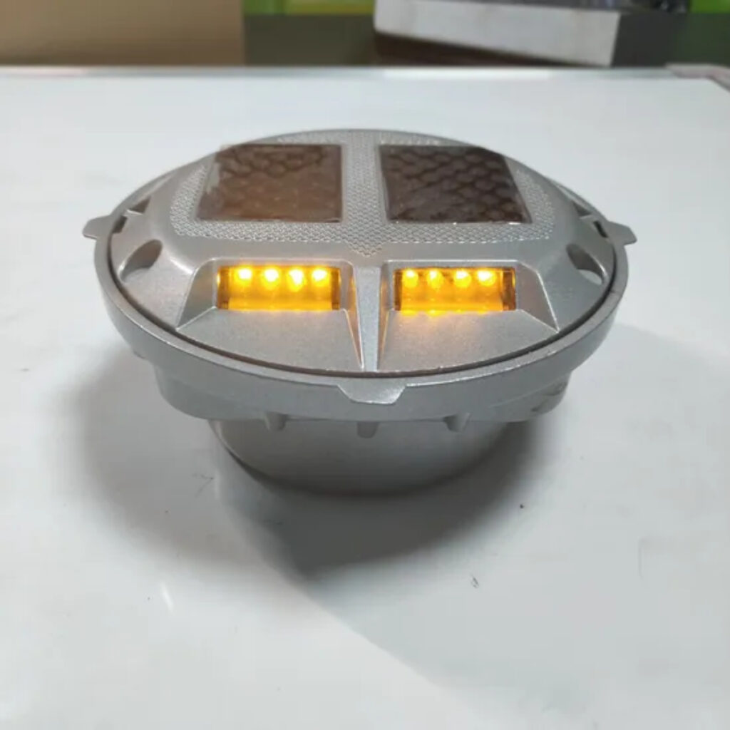 Strobe Beacon Stud