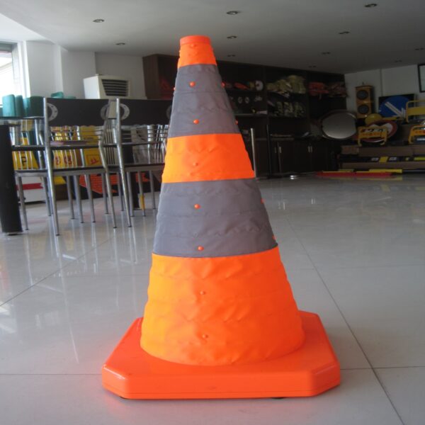 Waterproof 70cm Road Cones Portable Collapsible Traffic Cone - Image 3