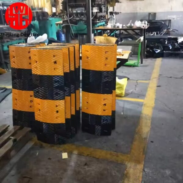 Customized Good Quality Highway Buffer Style Bump - Image 2