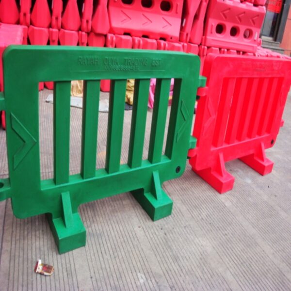 Customized Durable Wholesale Plastic Driveway Barrier - Image 5