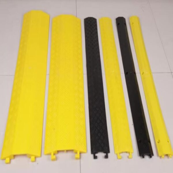 Customized Good Quality Highway Crush Resistant Bump - Image 3