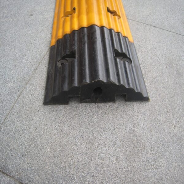 Customized High Quality Durable Rubber Speed Bumps - Image 5