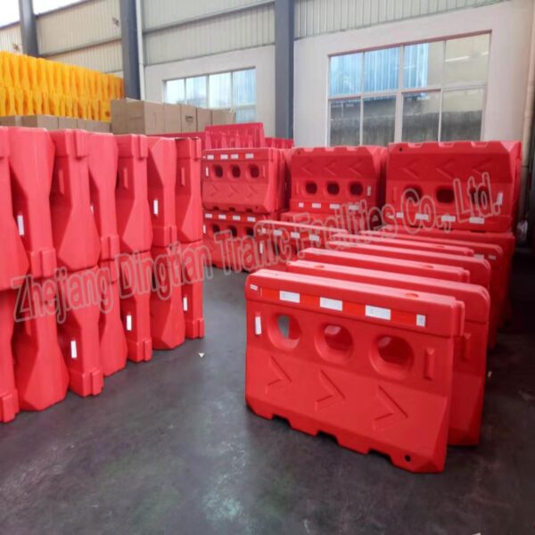 Customized High Quality Highway Plastic Barriers - Image 2