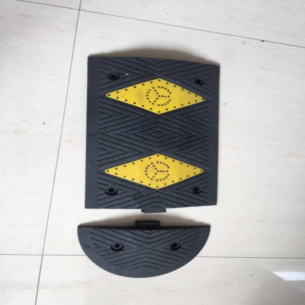 Reliabel High Strength Solid Rubber Quality Speed Bump - Image 3