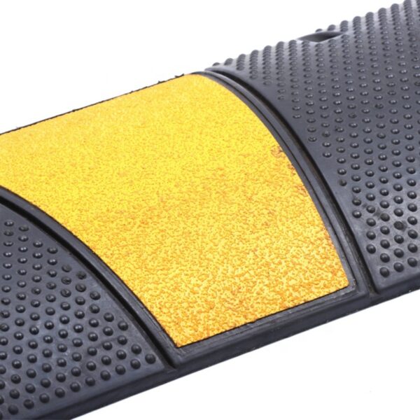 Reliable Hot Sale Speed Bump Traffic Road Safety Speed Bump - Image 3