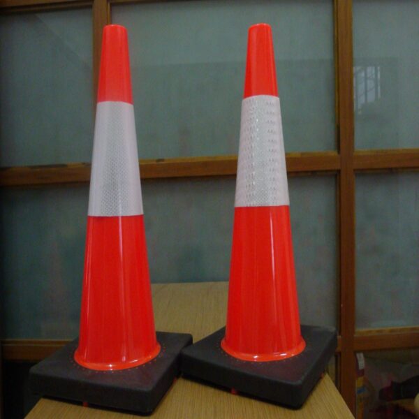 Wholesale Orange 450mm Cone Reflective PVC Traffic Cone - Image 3
