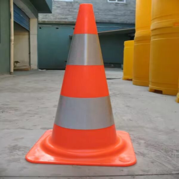 Traffic Safety Plastic Road Cone Construction Road Cone - Image 4