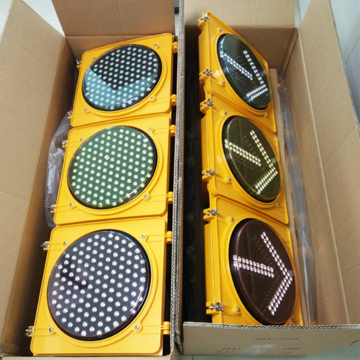 Customized High Quality Durable Led Road Traffic Light - Professional ...