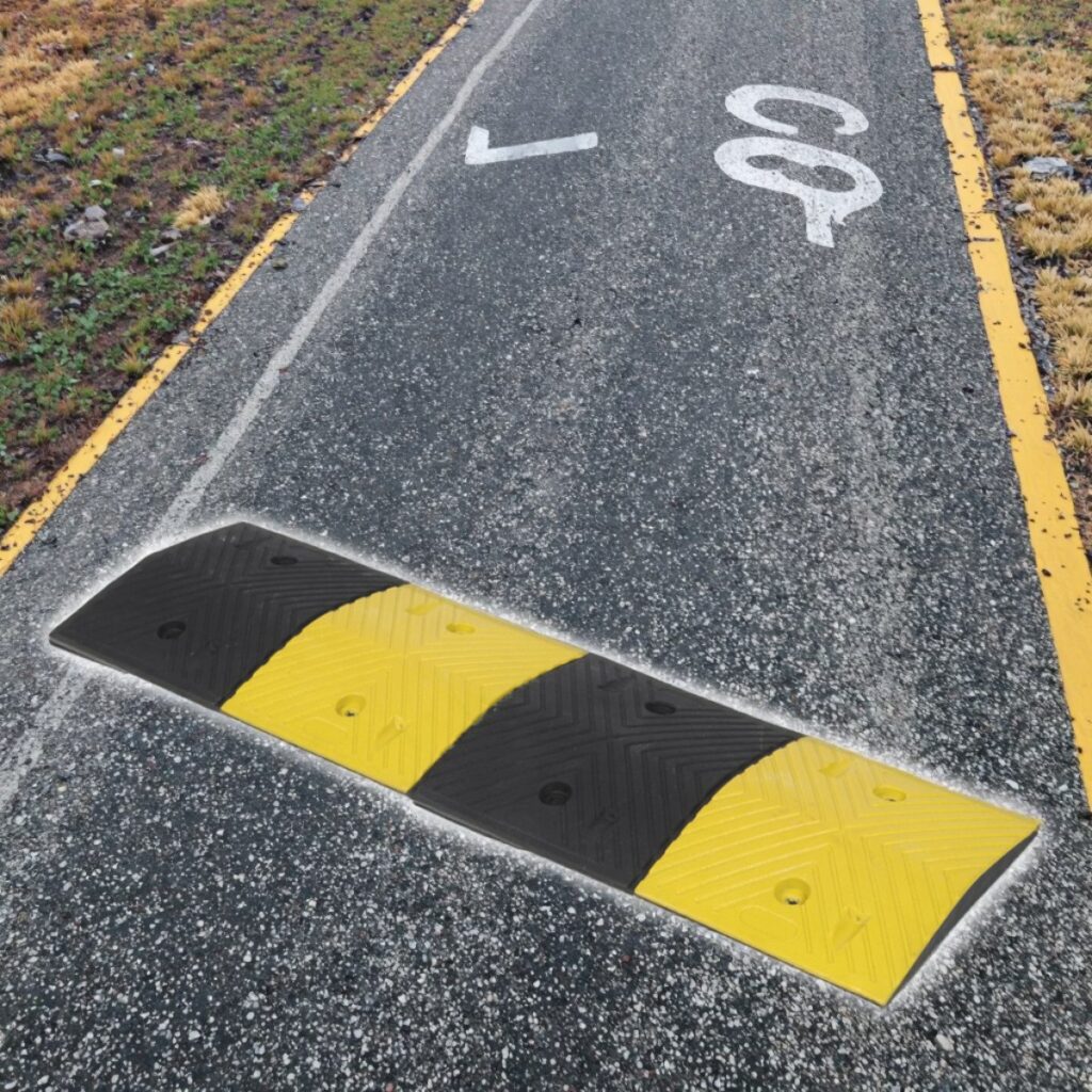 High Quality 100x35x5cm Rubber Crossing Speed Humps