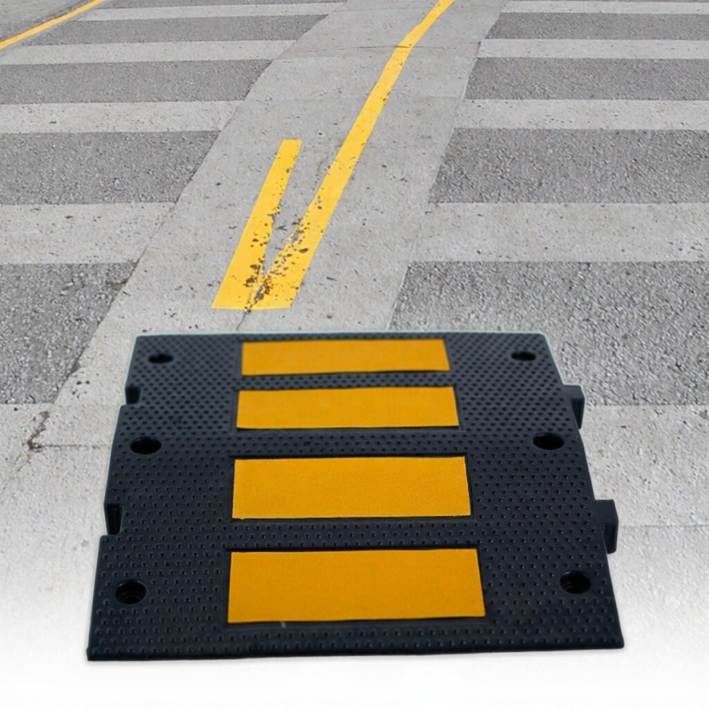 Wholesale 600mm Reflective Rubber Cushion Hump for Roadway